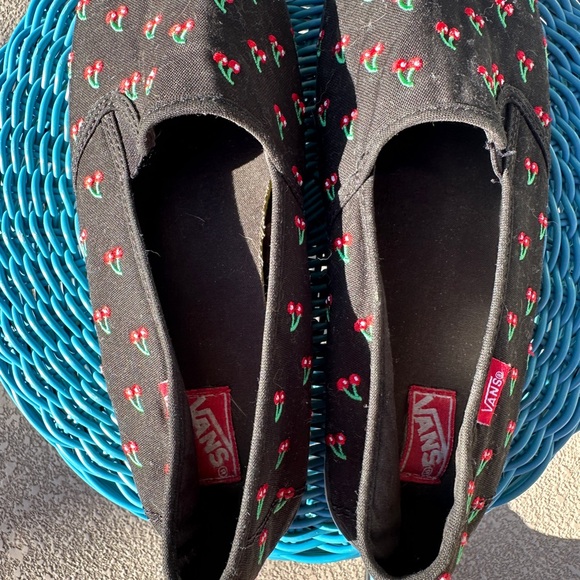 Vans Cherry Theme Black Slip On - Picture 7 of 8